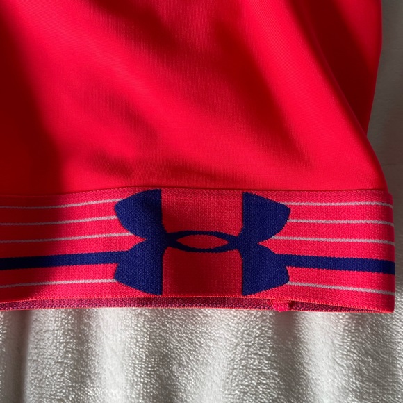 Small Under Armour Sports Bra, Bright Pink and Purple - Picture 4 of 4